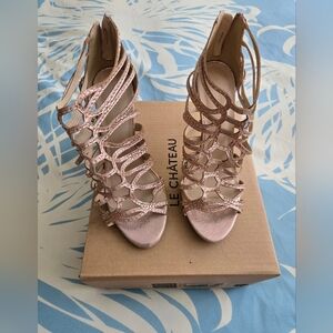 Le Chateau Sz. 10 Women's Strappy Rose Gold Heels